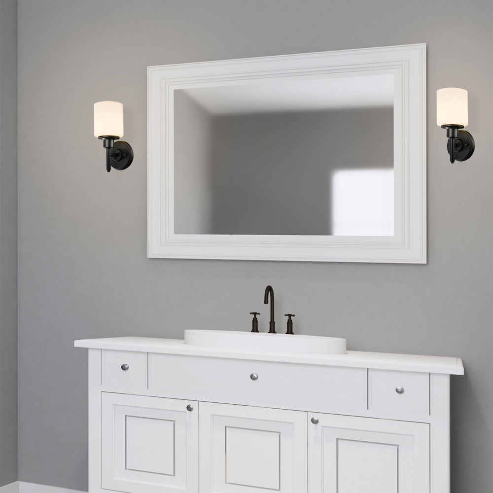 Wall Light in Matte Black Wall Light in Matte Black